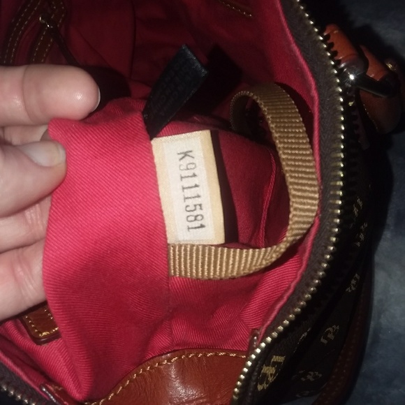 Authentic Dooney & Bourke "Gretta" Satchel. - Picture 3 of 8